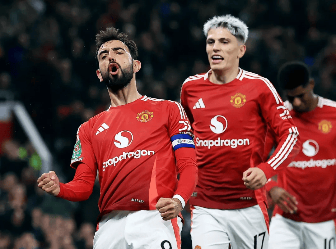 九游娱乐平台-曼联主场大捷,球员赛后激动庆祝胜利,学习软件系列标题中国类别.的简单介绍